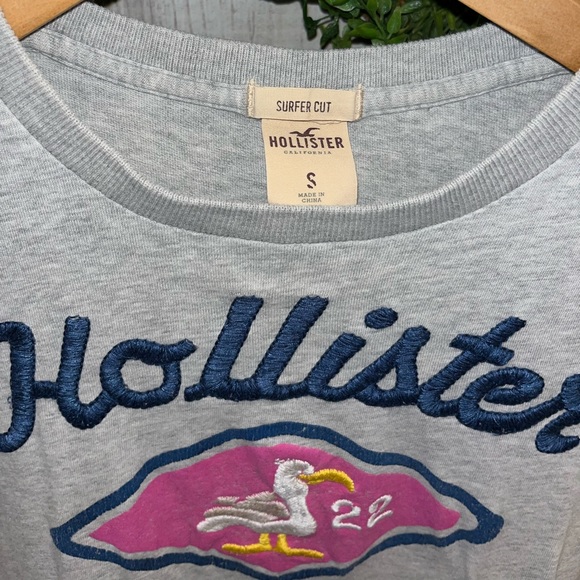 HOLLISTER - Y2K Unisex Surfer Cut Graphic Short Sleeve Tee - Size Small - Picture 3 of 7